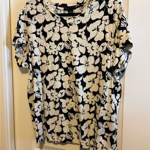 Sanctuary Black and Ivory Floral Short Sleeve Top